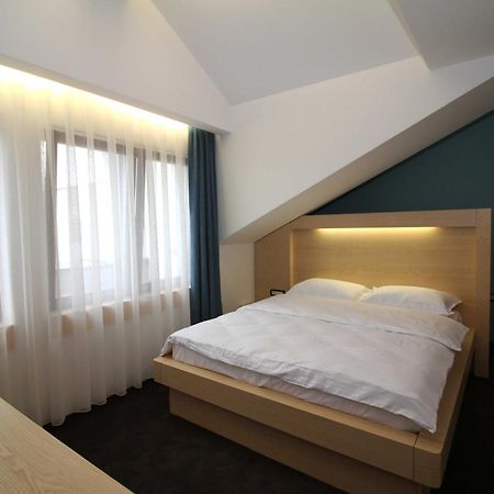 Hotel International Prishtina & Spa Prishtinë Phòng bức ảnh