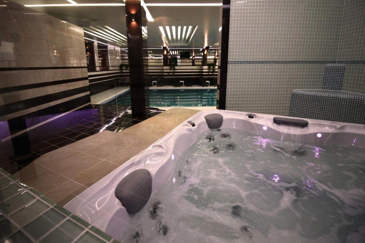Hotel International Prishtina & Spa Prishtinë Ngoại thất bức ảnh