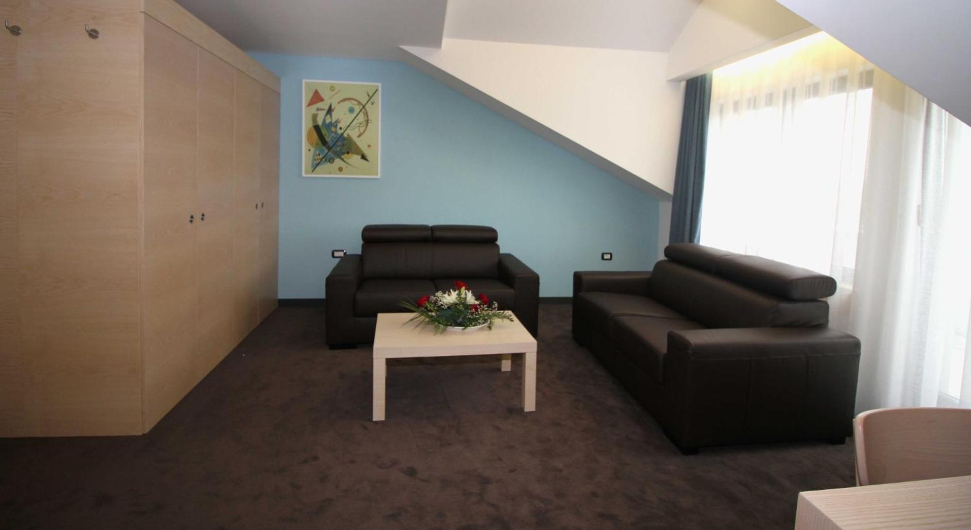 Hotel International Prishtina & Spa Prishtinë Phòng bức ảnh