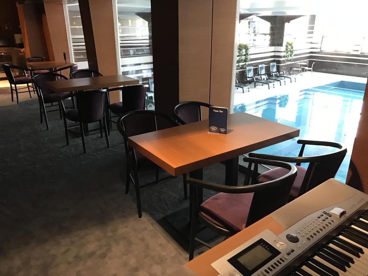 Hotel International Prishtina & Spa Prishtinë Ngoại thất bức ảnh