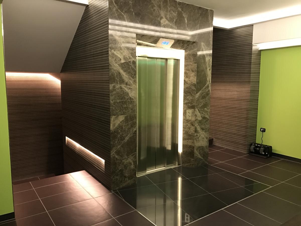 Hotel International Prishtina & Spa Prishtinë Ngoại thất bức ảnh