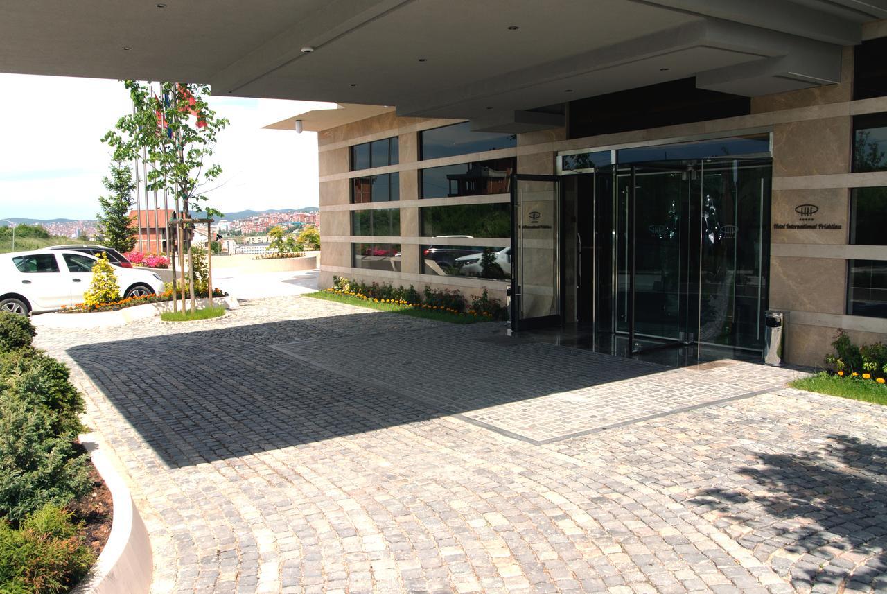 Hotel International Prishtina & Spa Prishtinë Ngoại thất bức ảnh