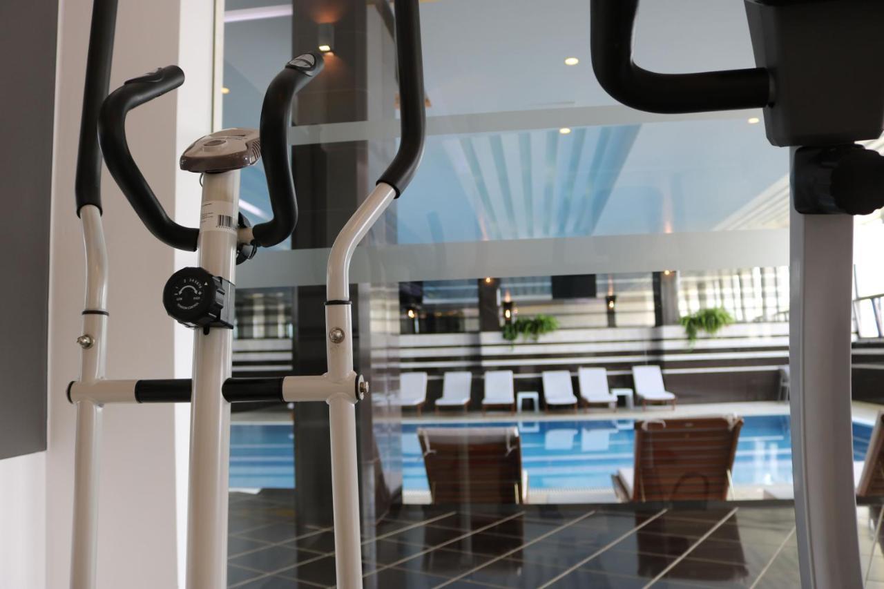 Hotel International Prishtina & Spa Prishtinë Ngoại thất bức ảnh
