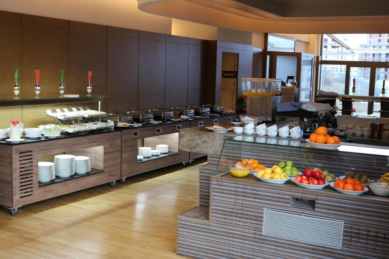 Hotel International Prishtina & Spa Prishtinë Ngoại thất bức ảnh
