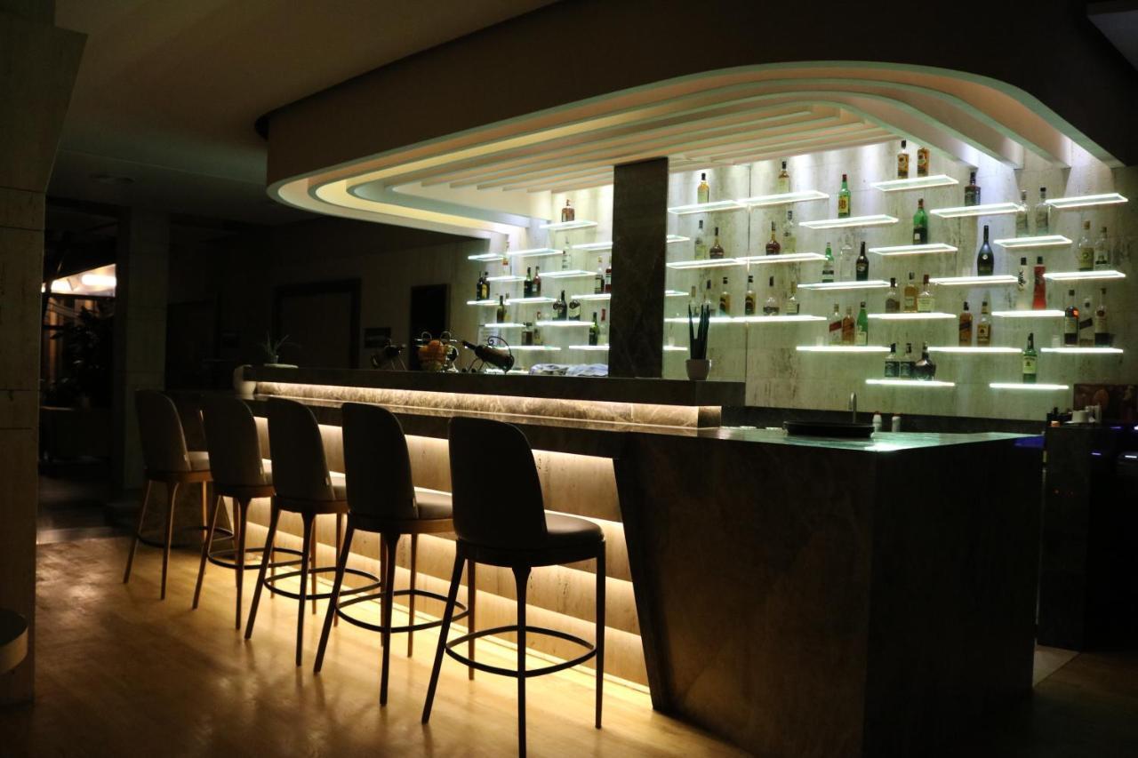 Hotel International Prishtina & Spa Prishtinë Ngoại thất bức ảnh